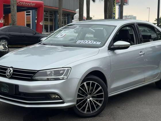 VOLKSWAGEN JETTA 2.0 TSI HIGHLINE 211CV GASOLINA 4P TIPTRONIC VOLKSWAGEN JETTA 2.0 TSI HIGHLINE 211CV GASOLINA 4P TIPTRONIC